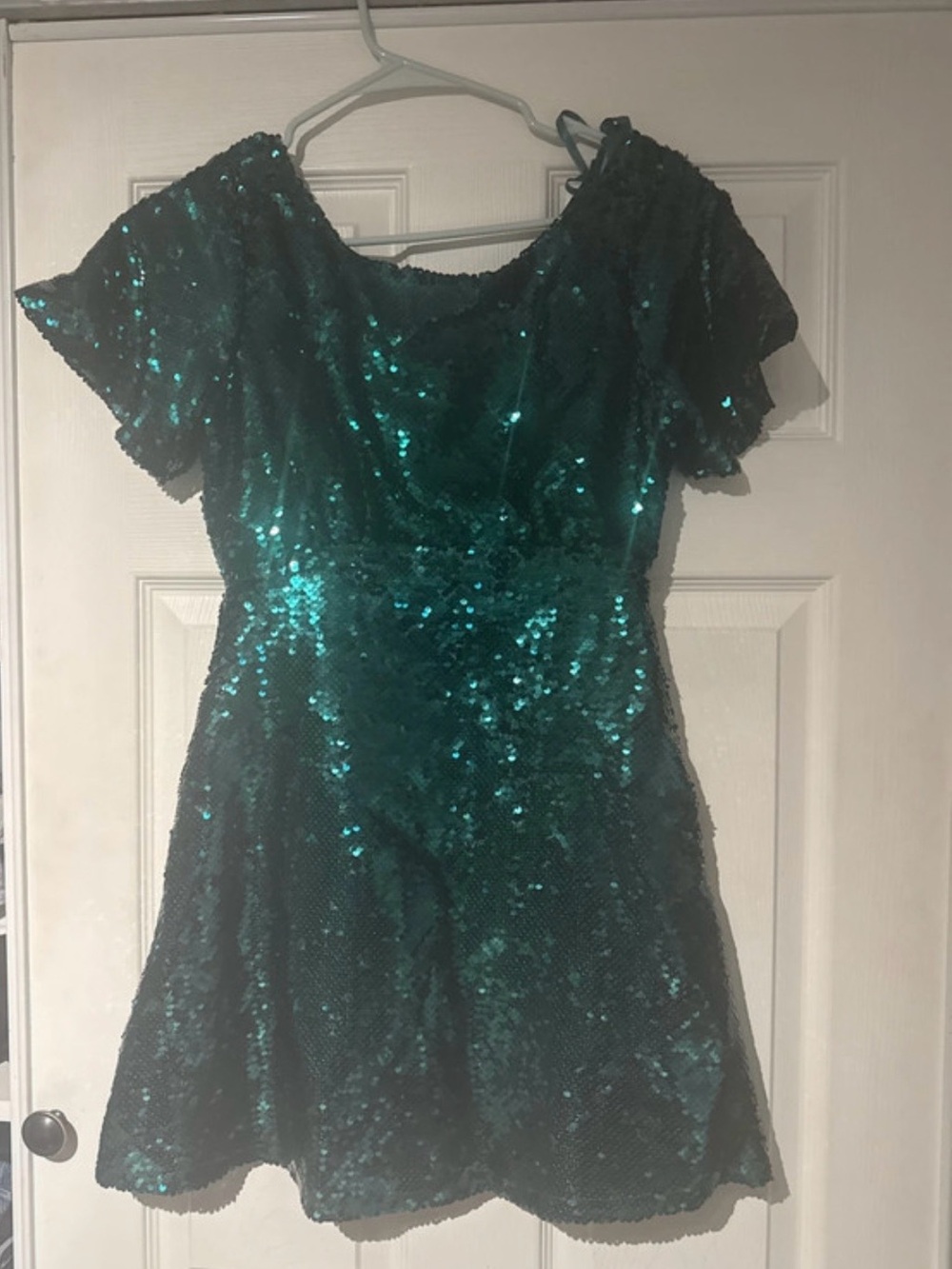 Francesca's Collections Emerald Green Sequin Mini Dress